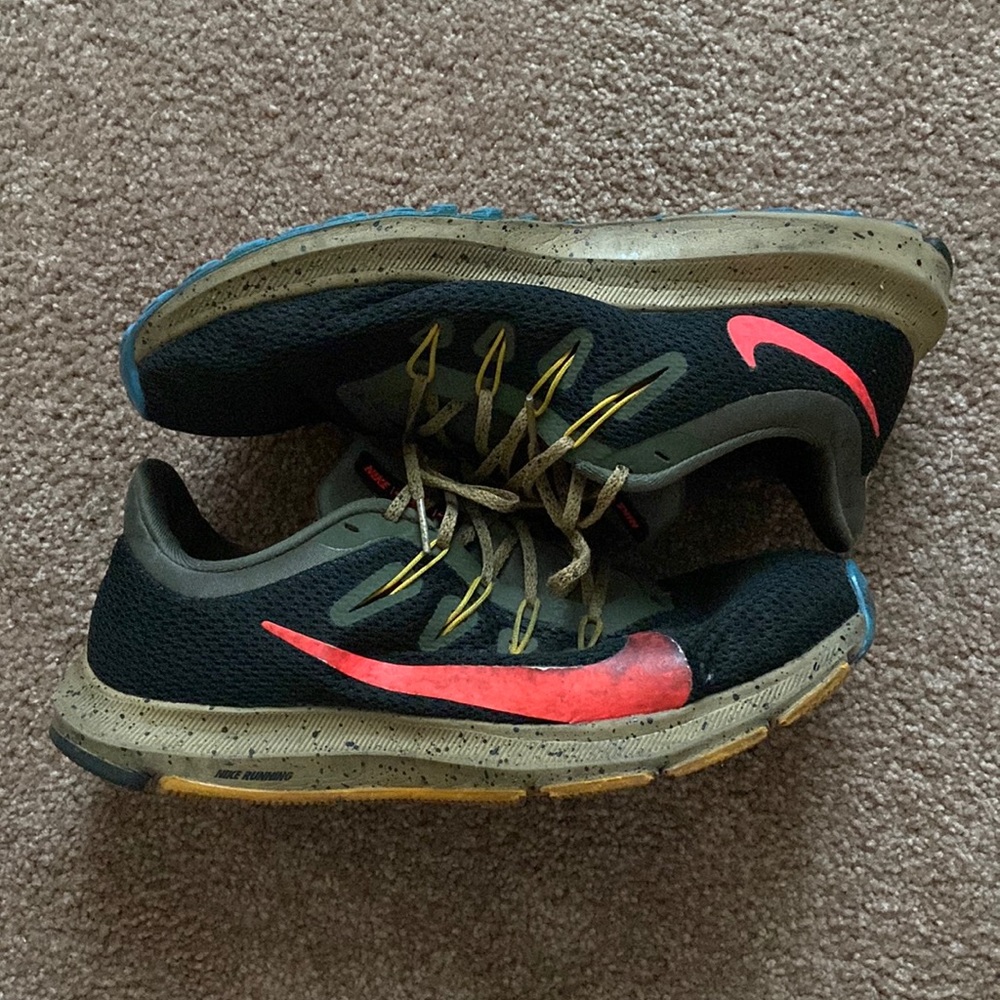 Nike Quest 2 Olive Green Black Orange